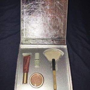 Jane Iredale makeup kit, brand new